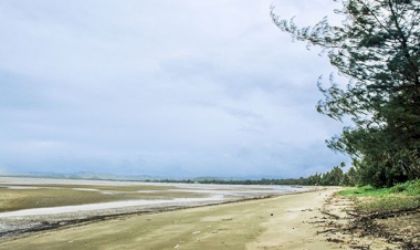 เดินทางไป อ่าวแม่รำพึง จองที่พักที่ไหนดี  ในปี 2025