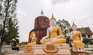 พิกัด วัดชมโพธยาราม สำหรับข้อมูลรายชื่อโรงแรม ที่พักใน วัดชมโพธยารามานพักเป็นหลัง บังกะโล ราคาถูก ประหยัด สำหรับคู่รักและครอบครัวหมู่คณะ มาให้เลือก  ในปี 2025