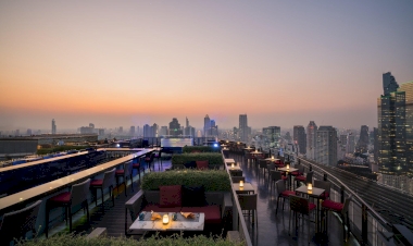 หากท่านมาเที่ยว ยานนาวา มองหาที่พัก บริการจองโรงแรม รีสอร์ท ที่พักราคาถูก ไม่บวกราคาเพิ่มในภายหลังเลือกชำระเงินได้หลายช่องทาง พร้อมโปรโมชั่นราคาพิเศษ.  ในปี 2025